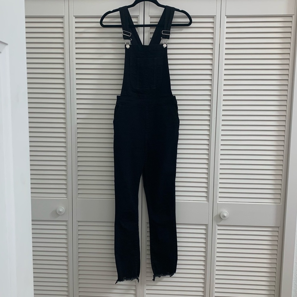 A&F Croped Overalls